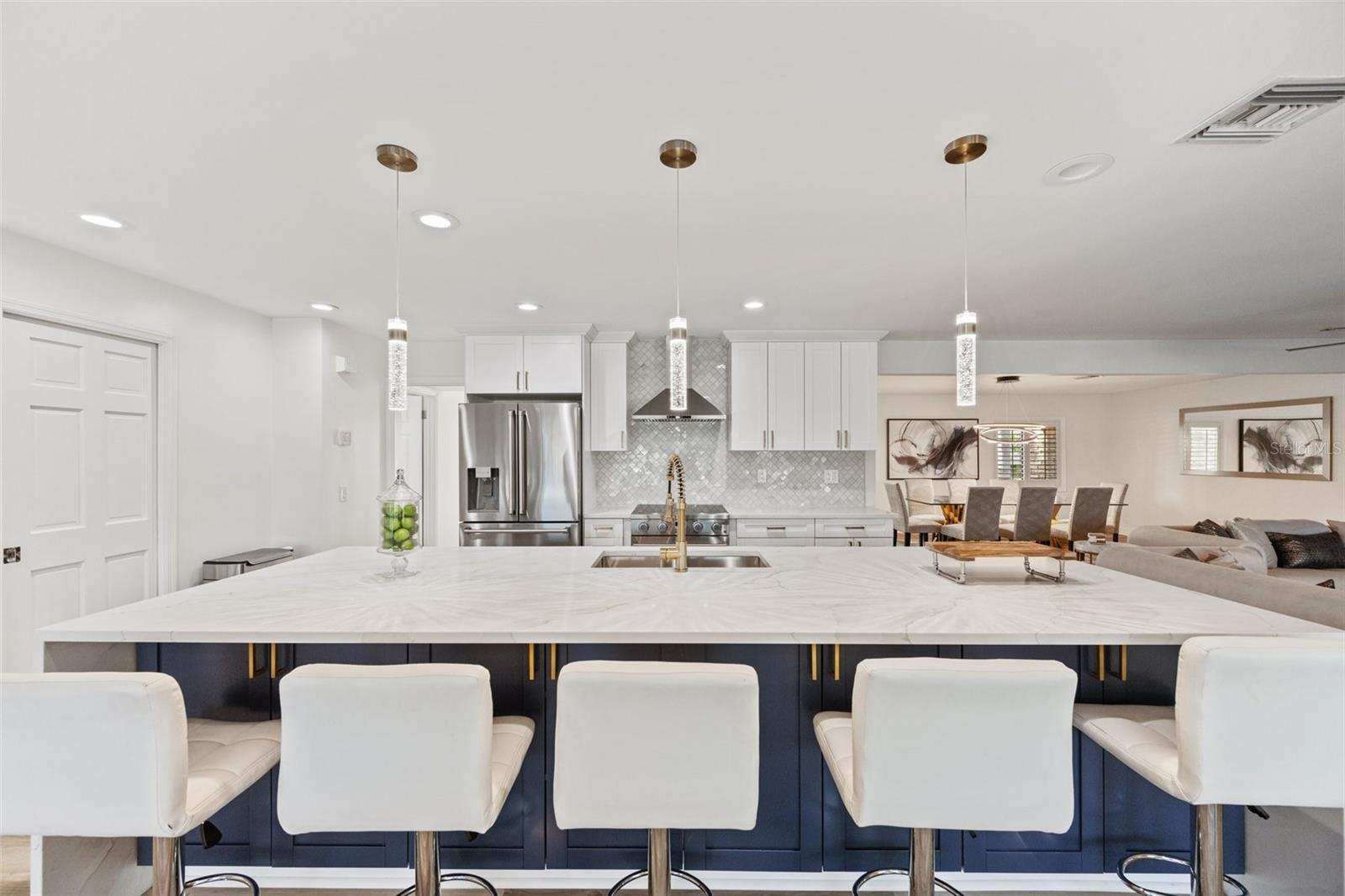 4213 DEEPWATER LN