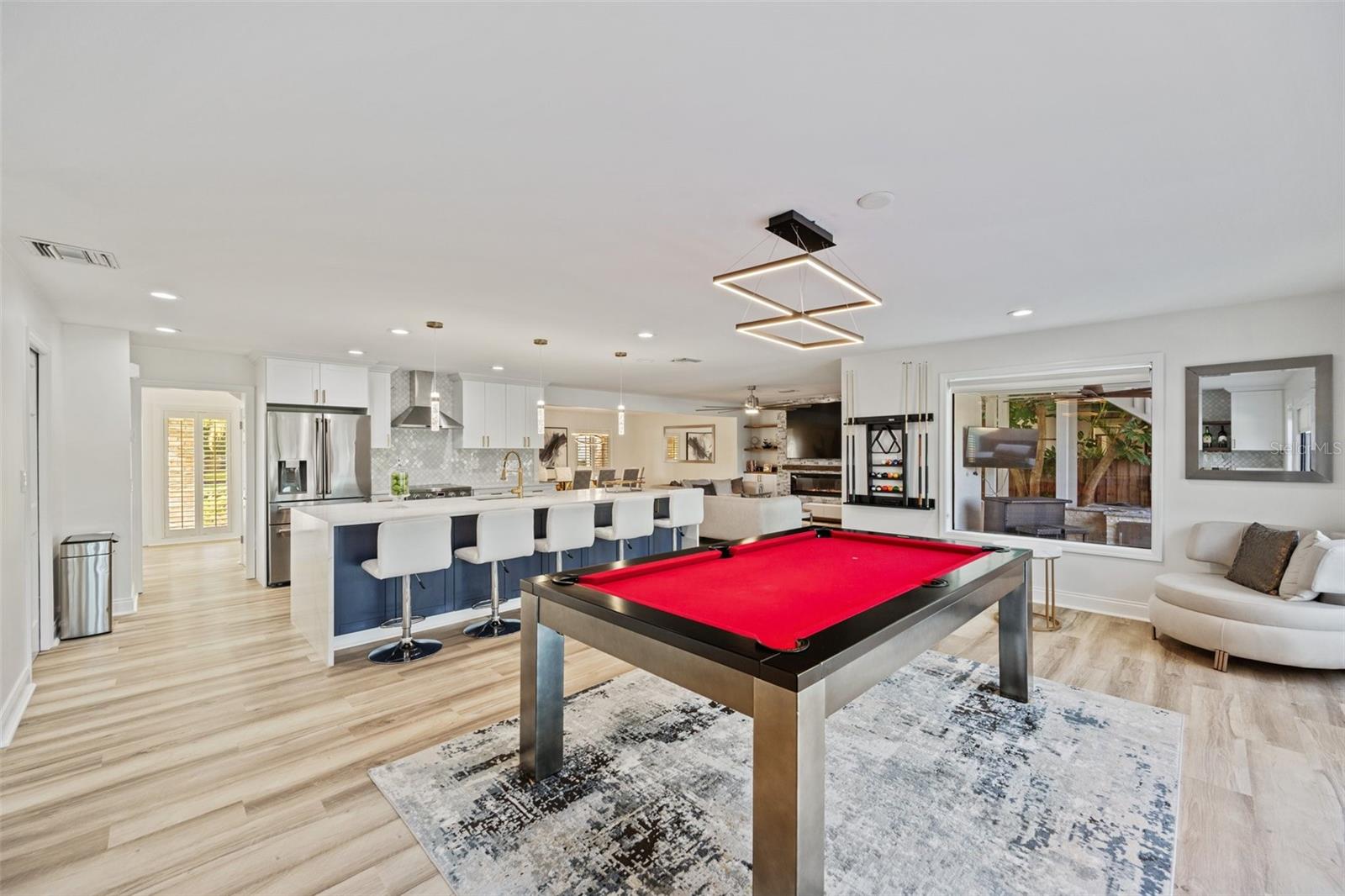 4213 DEEPWATER LN