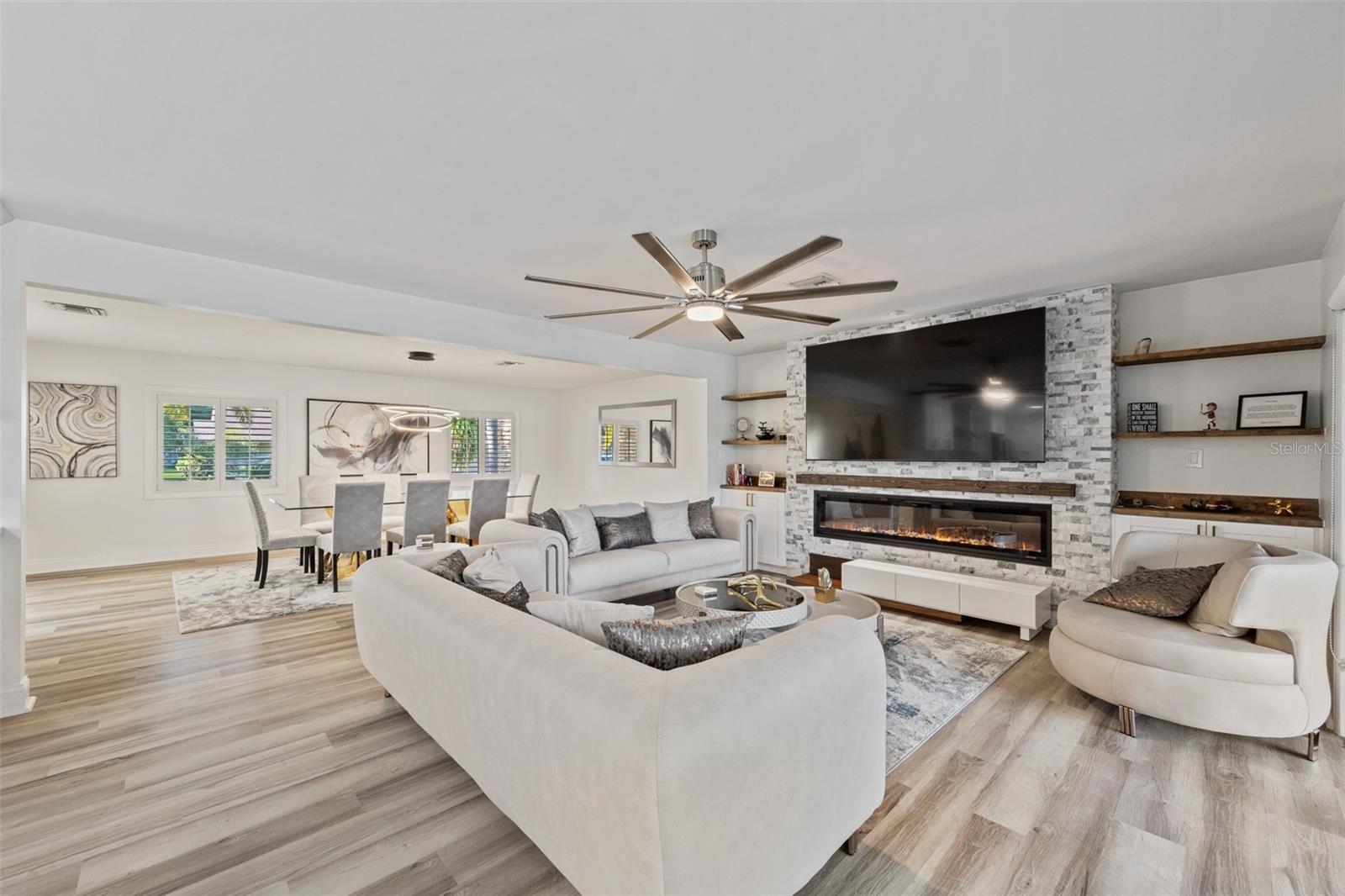 4213 DEEPWATER LN
