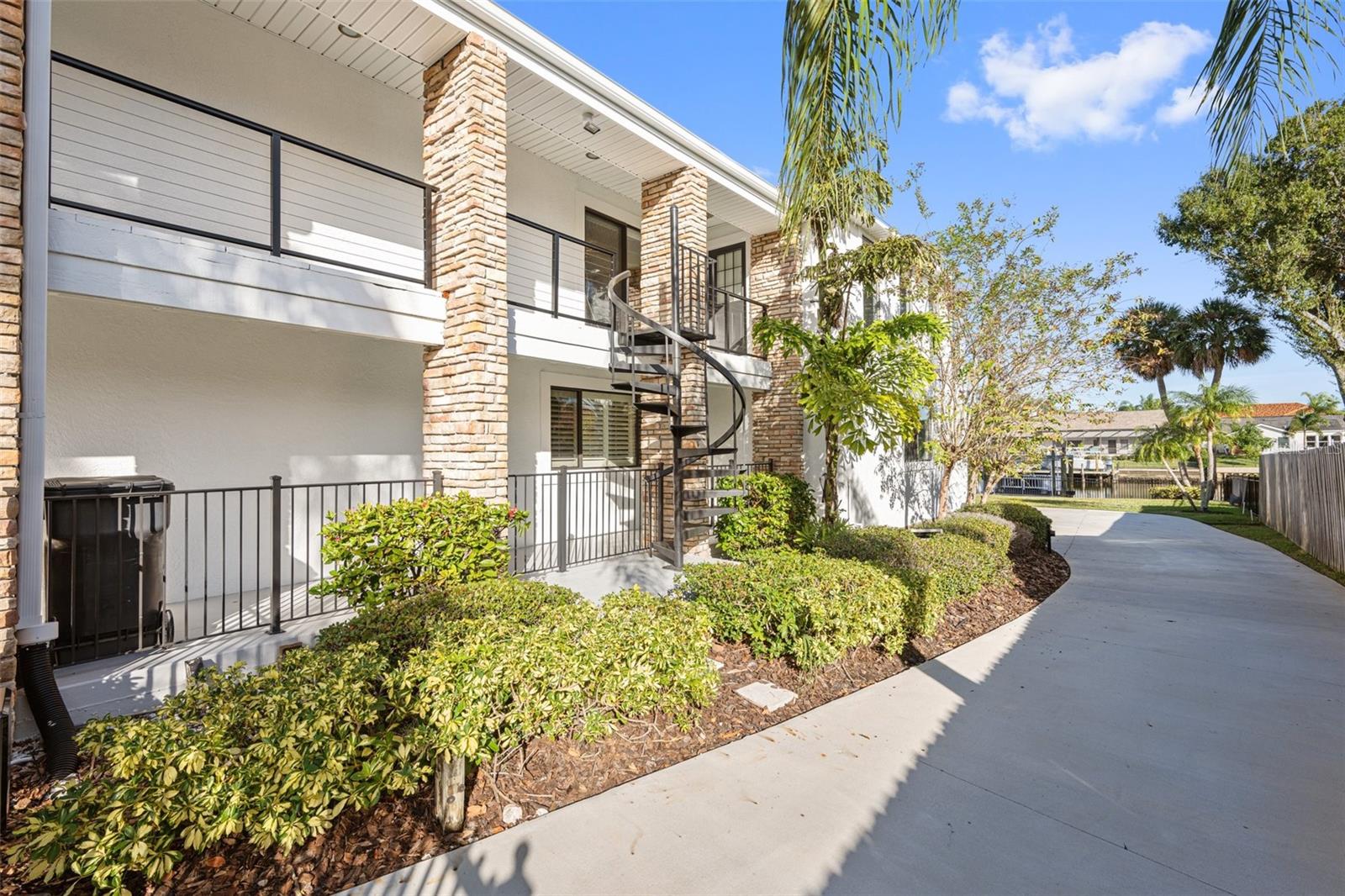 4213 DEEPWATER LN