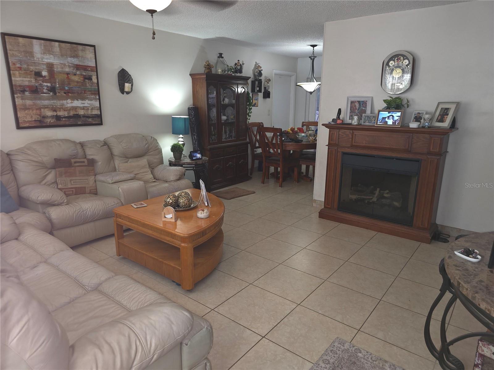 7051 VALLEJO WAY