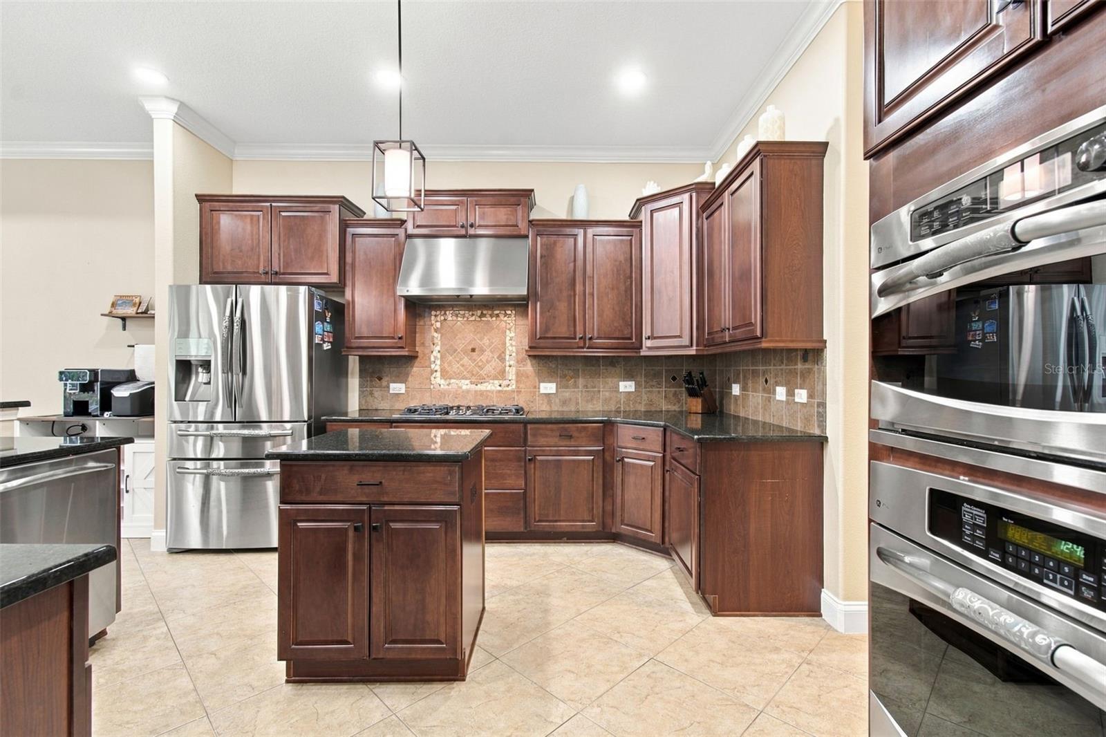 3339 DIAMOND FALLS CIR