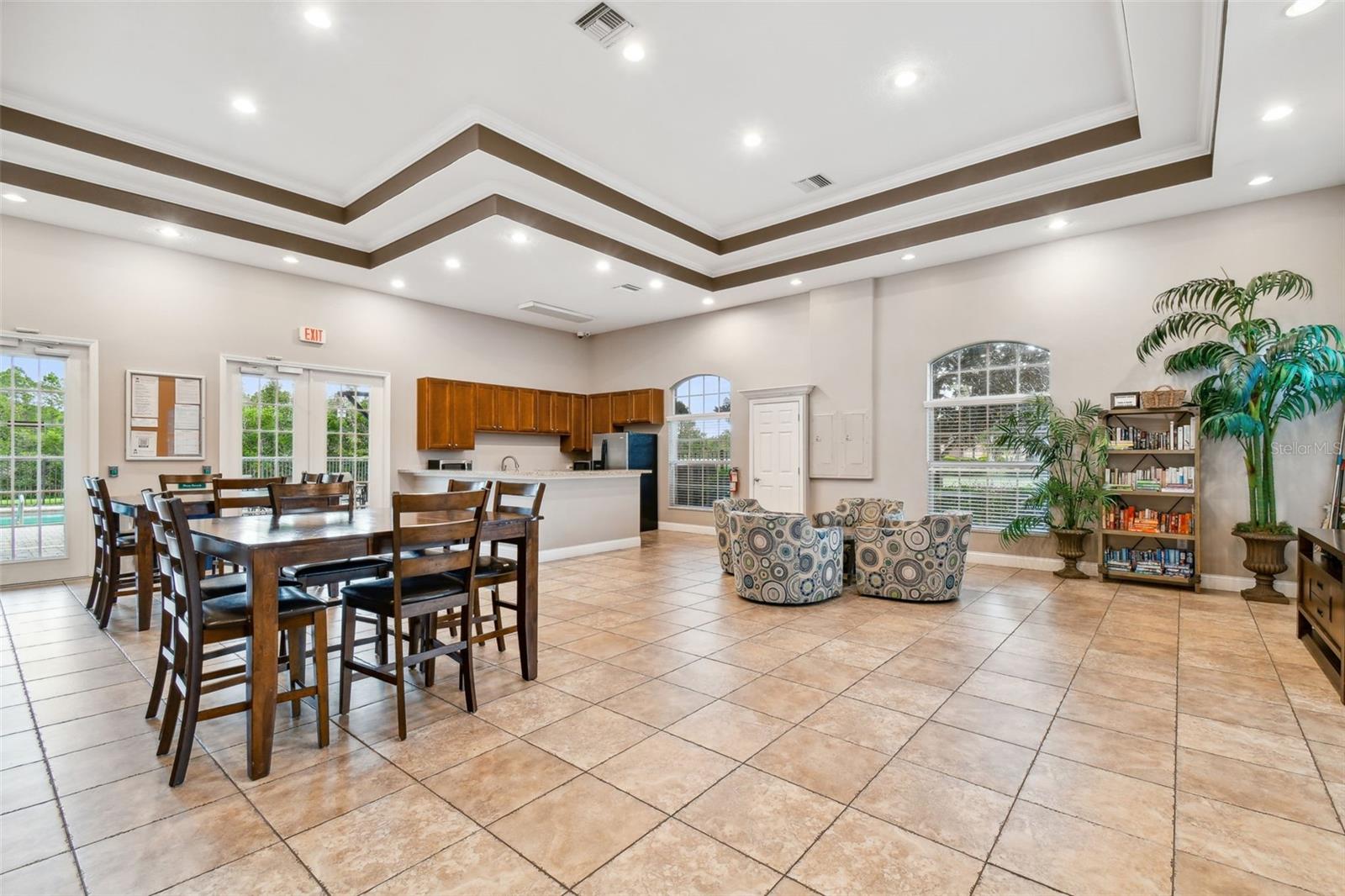 3339 DIAMOND FALLS CIR