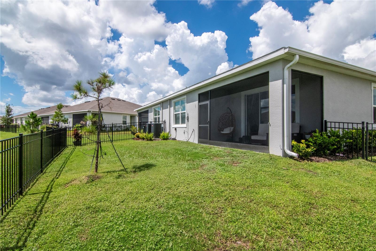 8556 BOLD CYPRESS LN