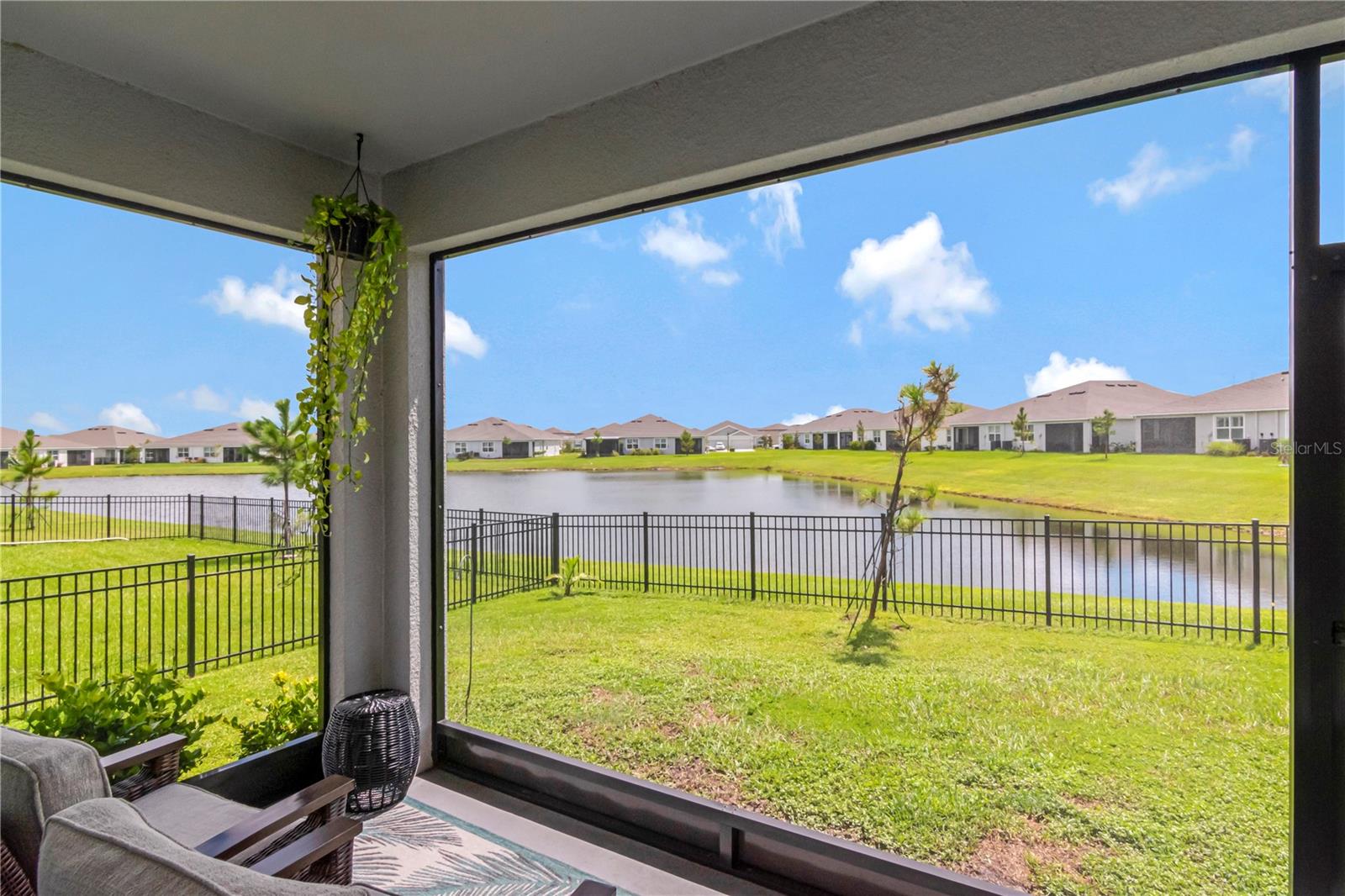 8556 BOLD CYPRESS LN