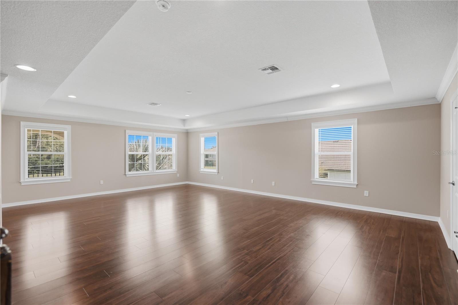 9307 PARISIAN CT
