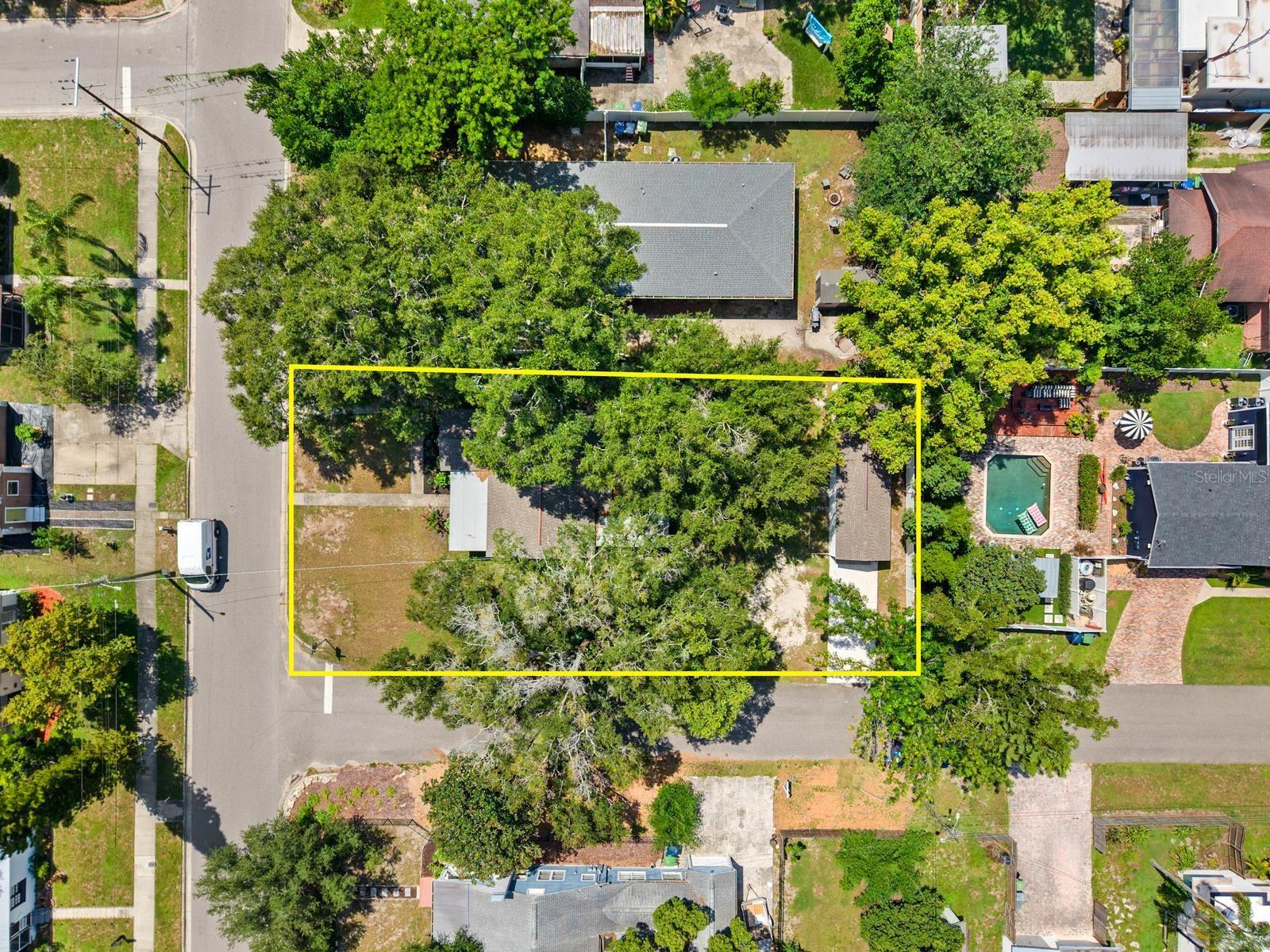 1230 E HENRY AVE