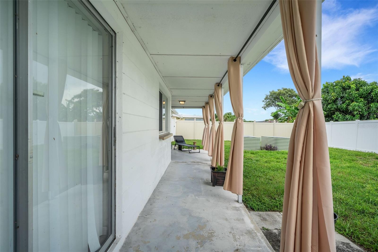 7234 OAKSHIRE DR