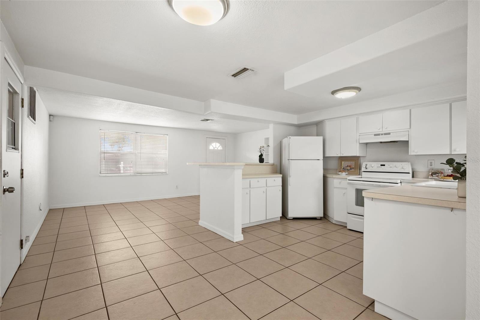 3438 KIMBERLY OAKS DR