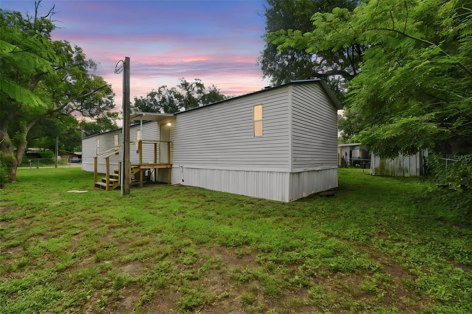 8823 E MILLPOINT RD