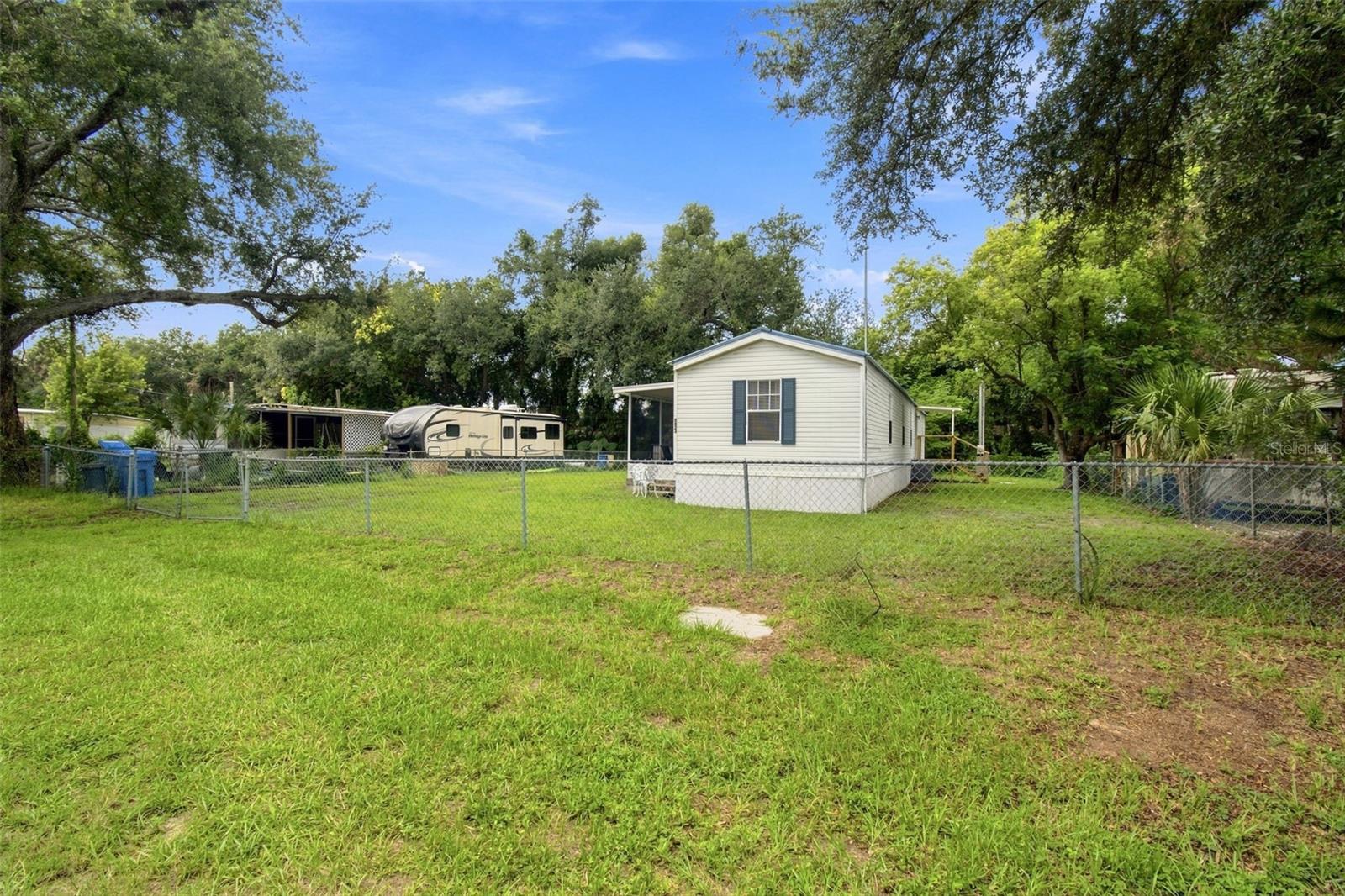 8823 E MILLPOINT RD