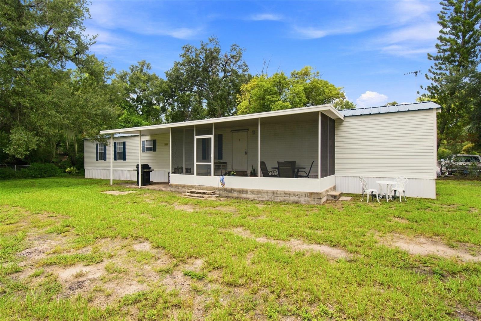 8823 E MILLPOINT RD