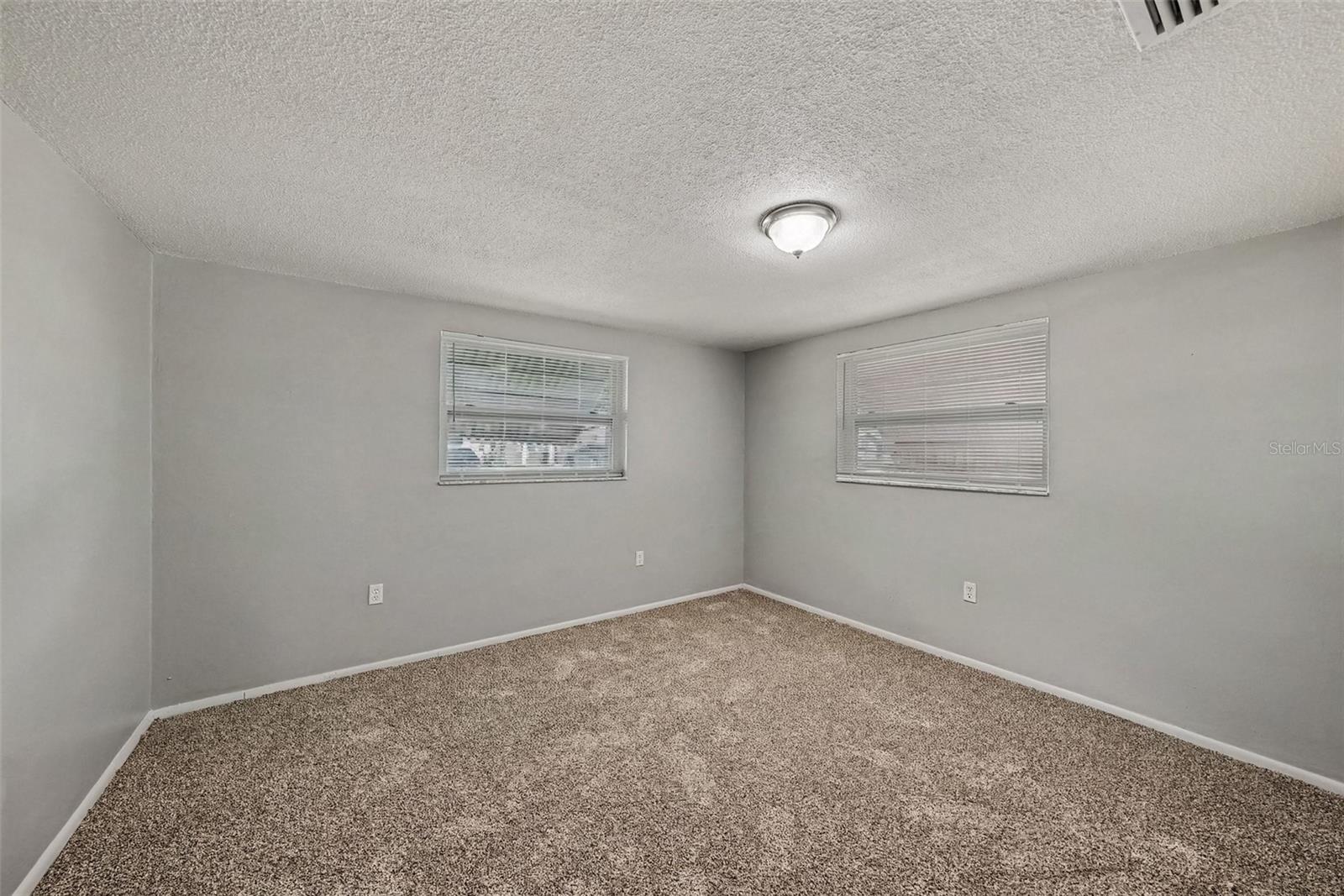 2641 FLINTWOOD DR