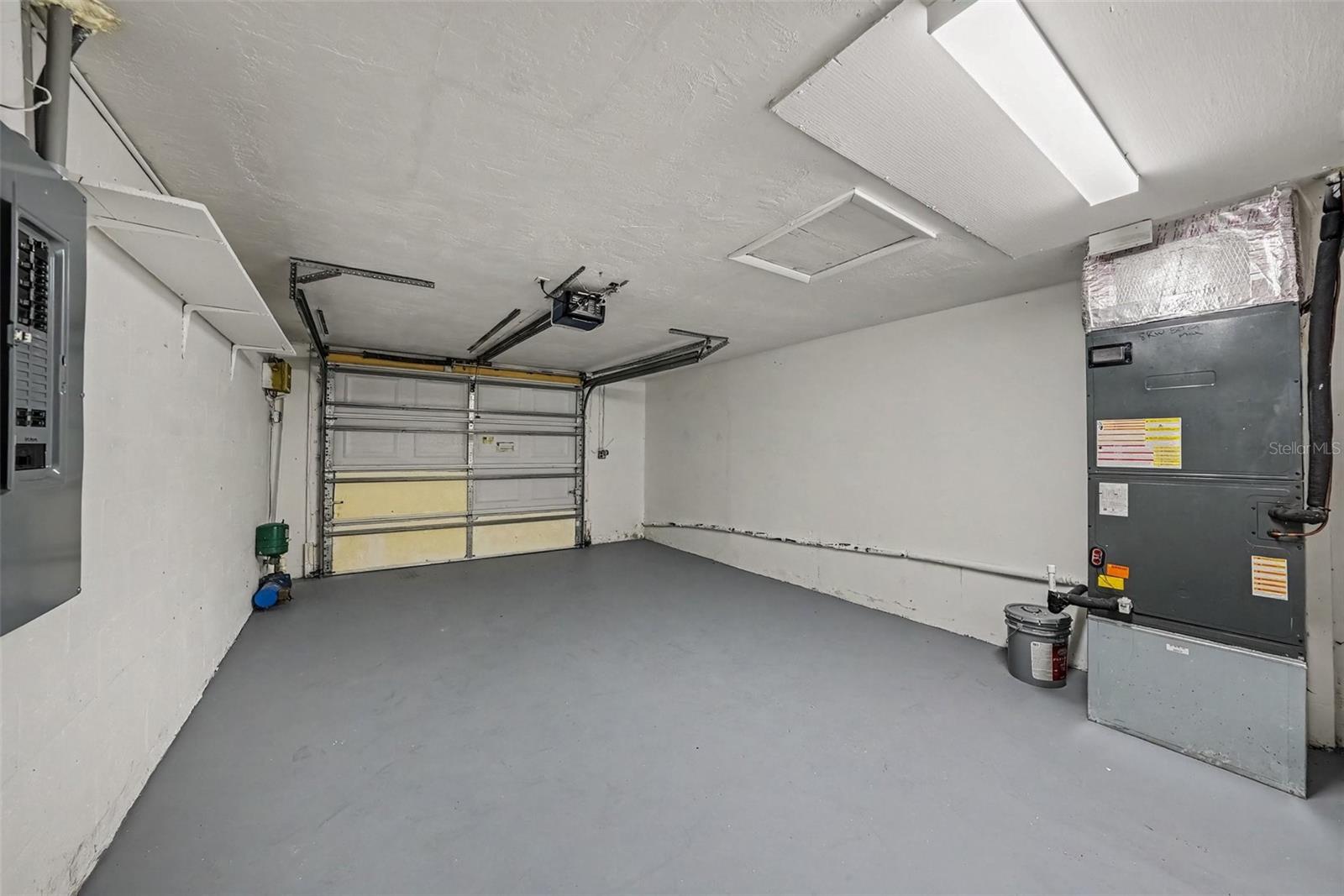 2641 FLINTWOOD DR