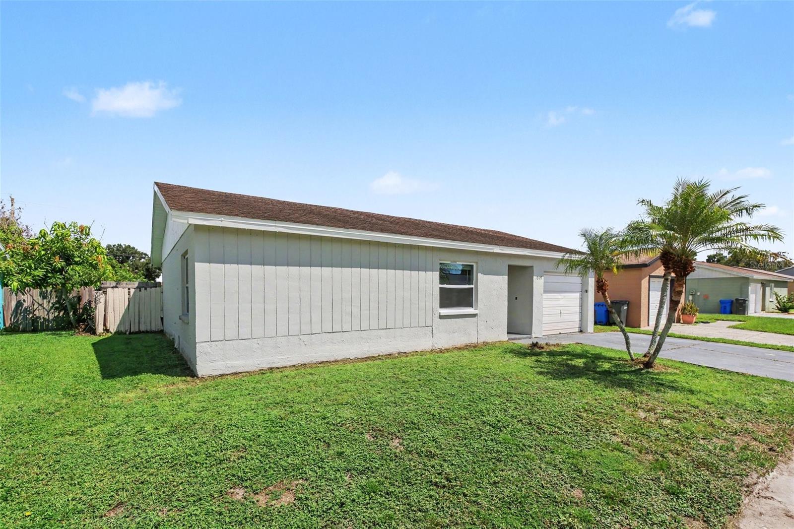 1019 AXLEWOOD CIR