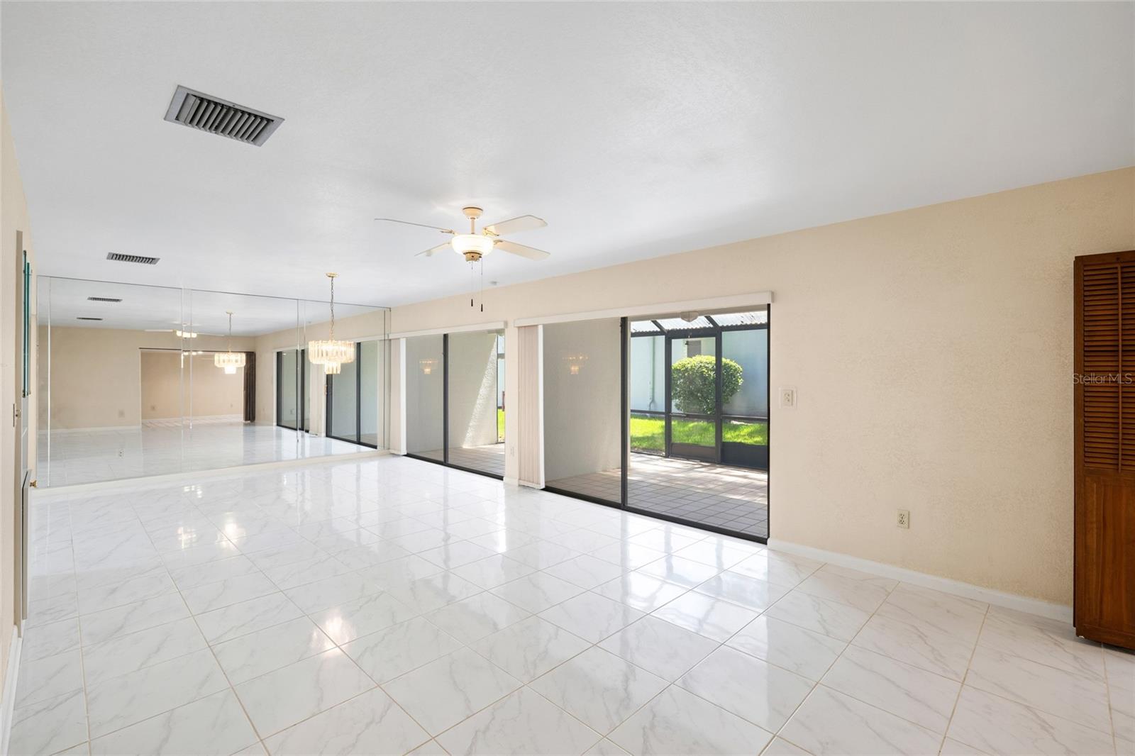 14225 CYPRESS CIR #14225