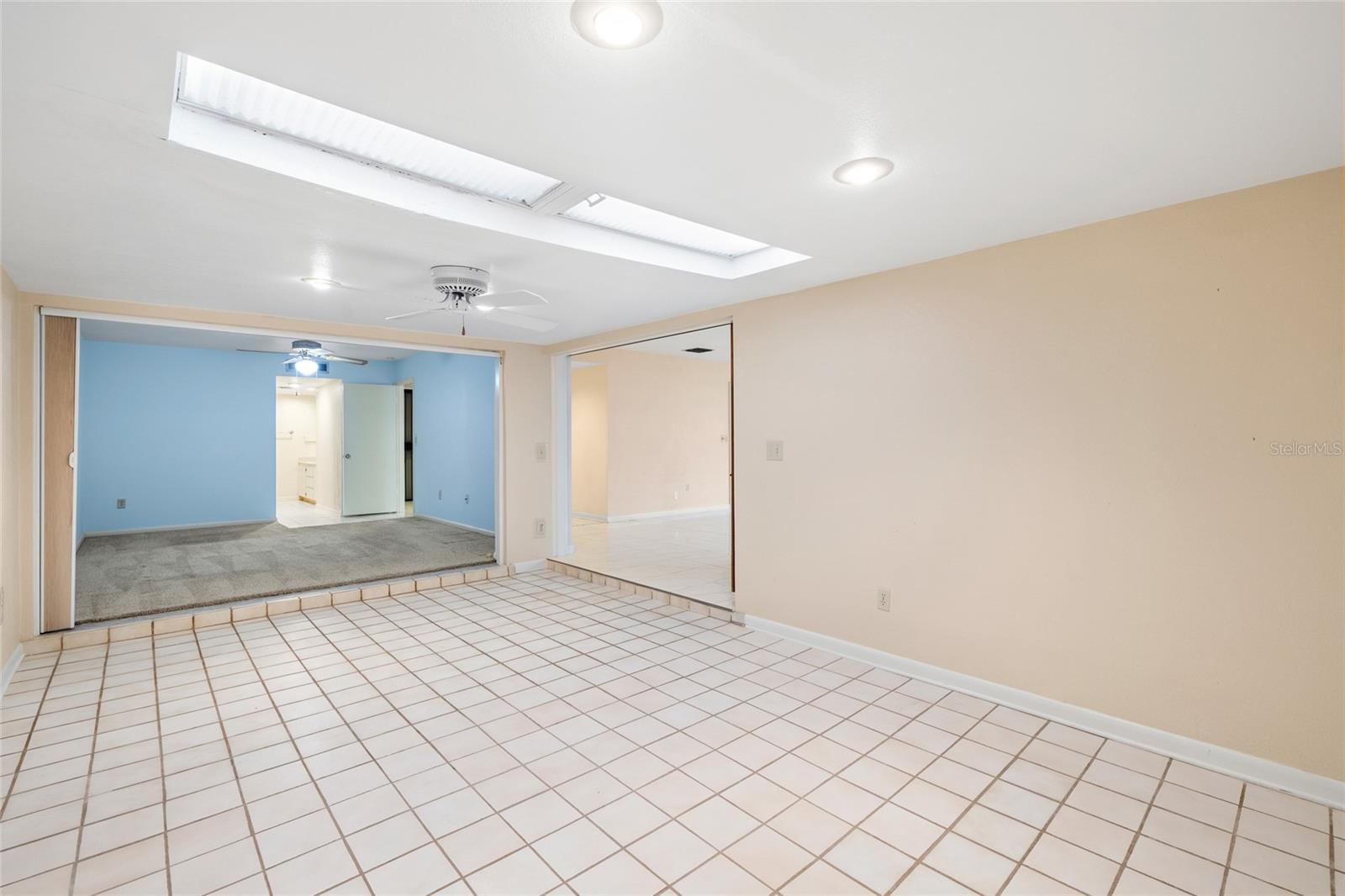 14225 CYPRESS CIR #14225