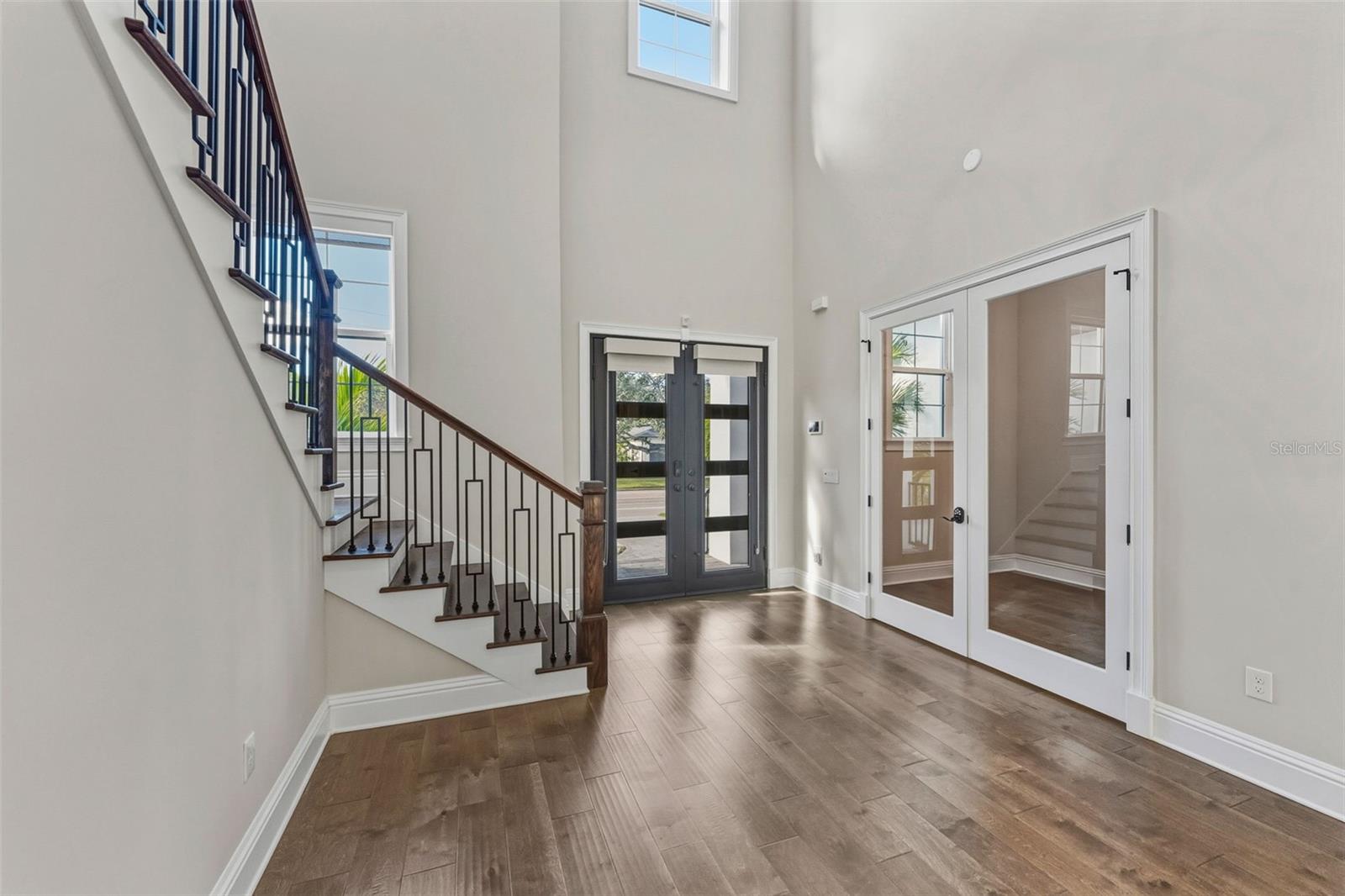 481 W DAVIS BLVD