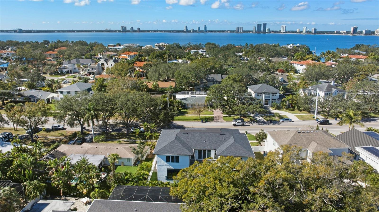 481 W DAVIS BLVD