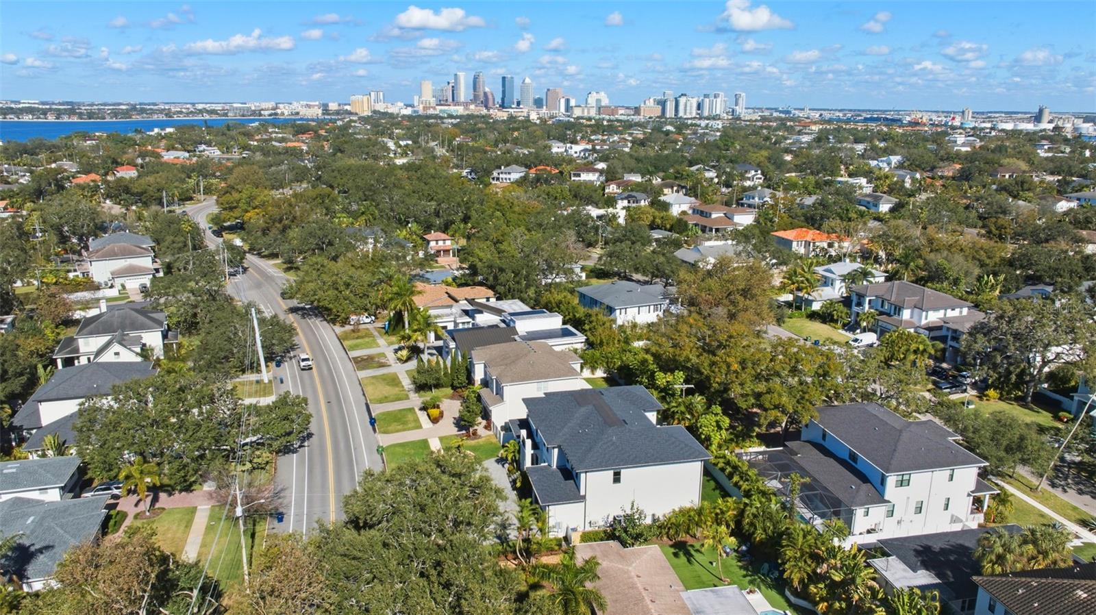 481 W DAVIS BLVD