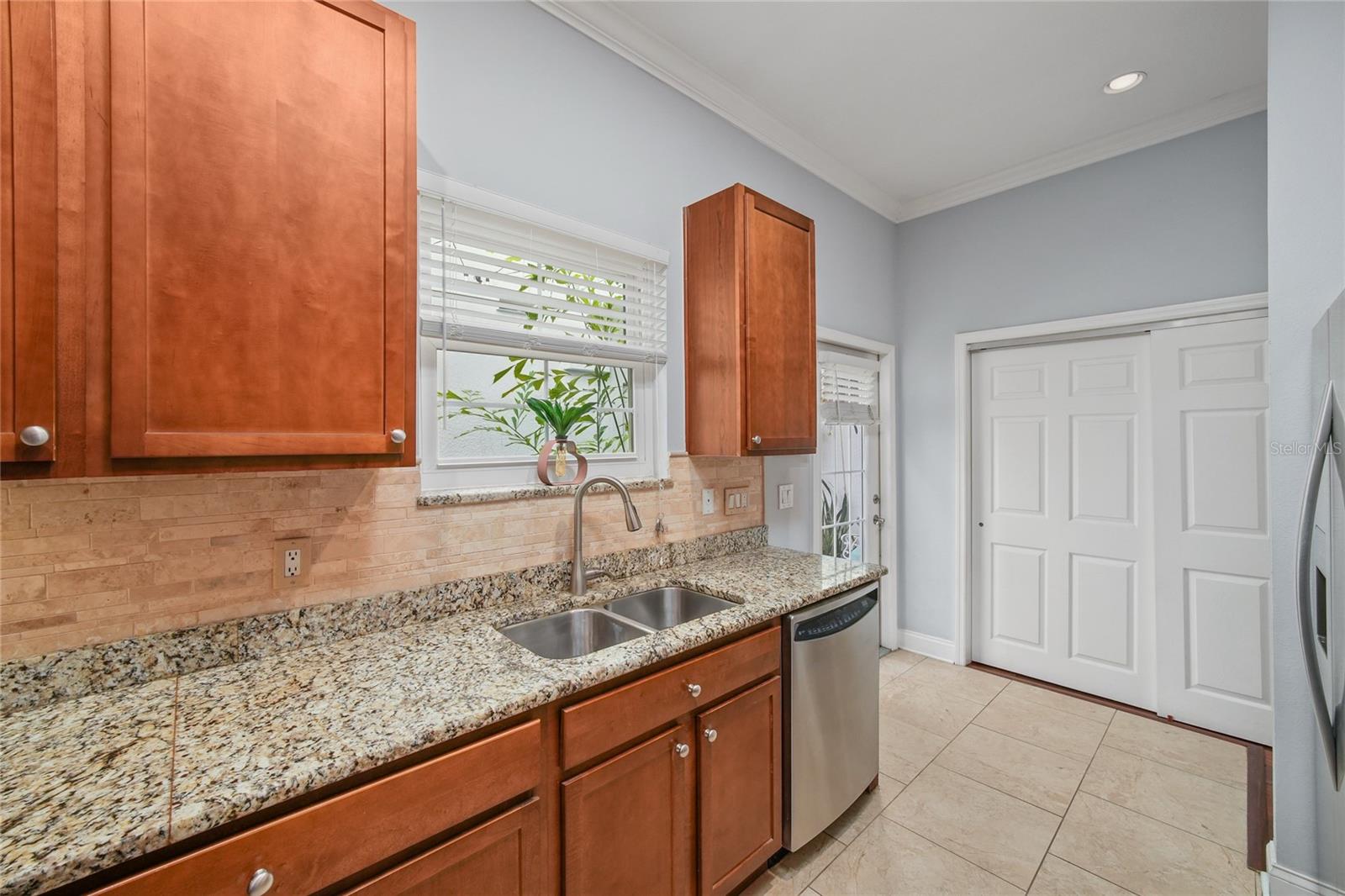 4625 LEGACY PARK DR