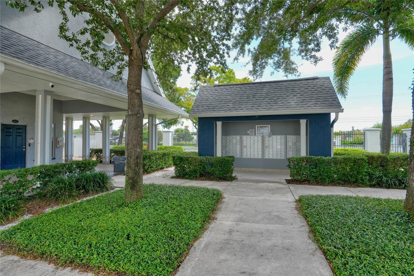 4625 LEGACY PARK DR