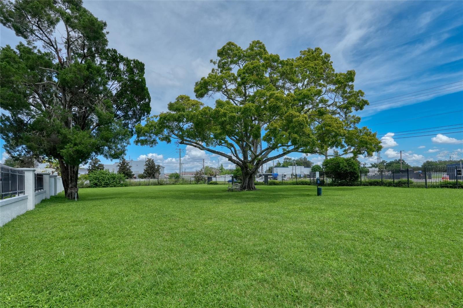4625 LEGACY PARK DR