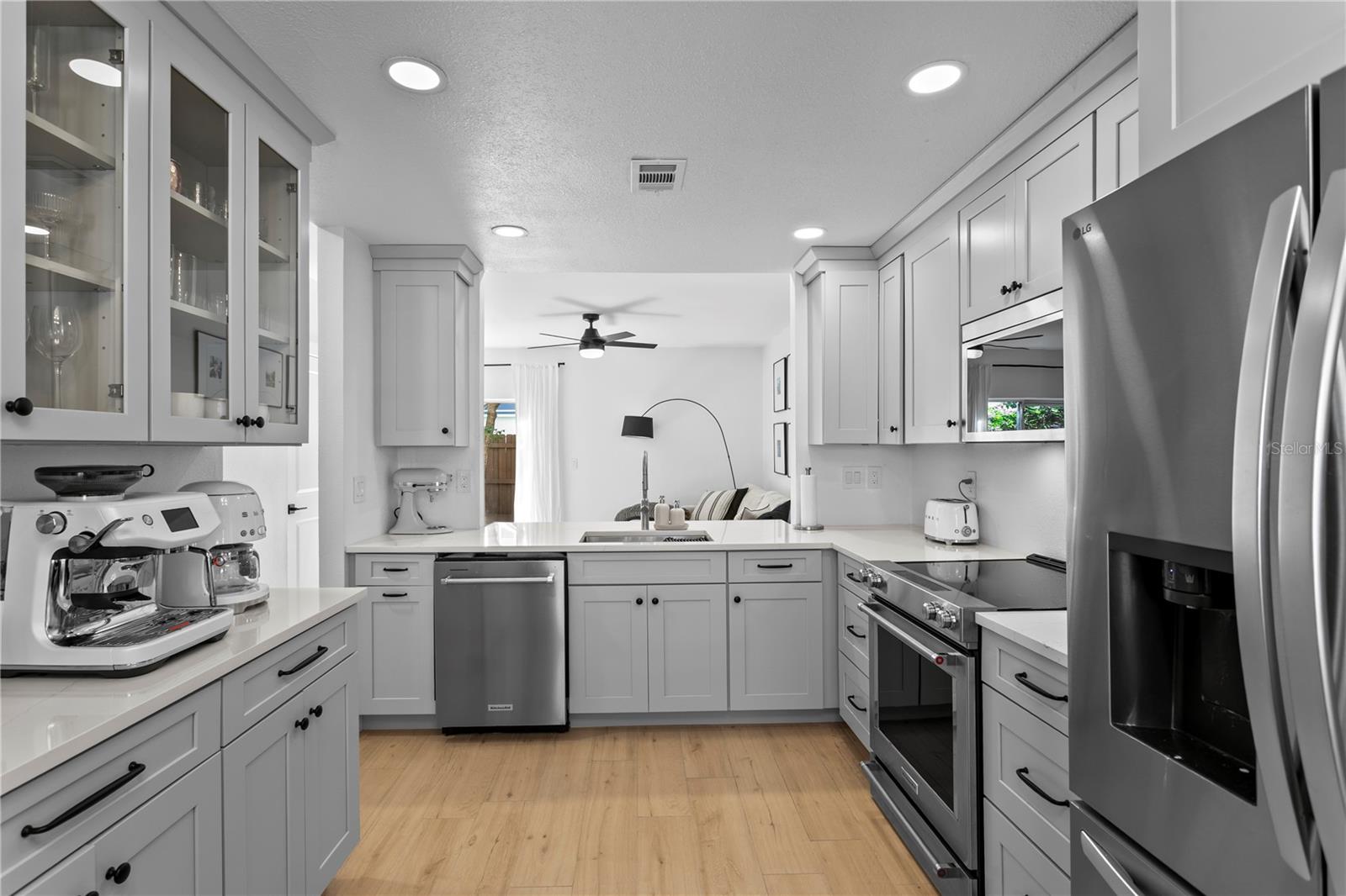 409 S AUDUBON AVE #2