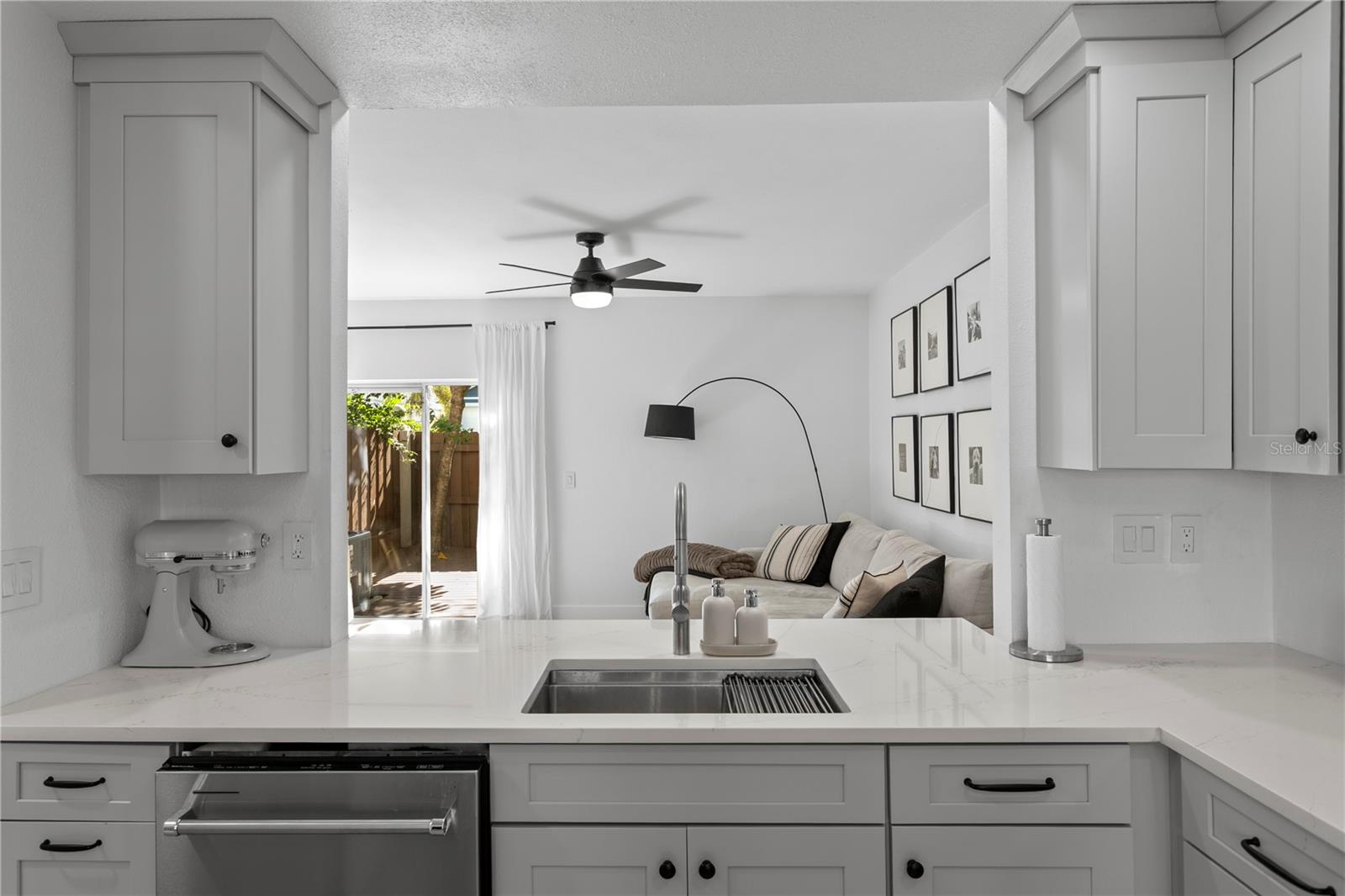 409 S AUDUBON AVE #2