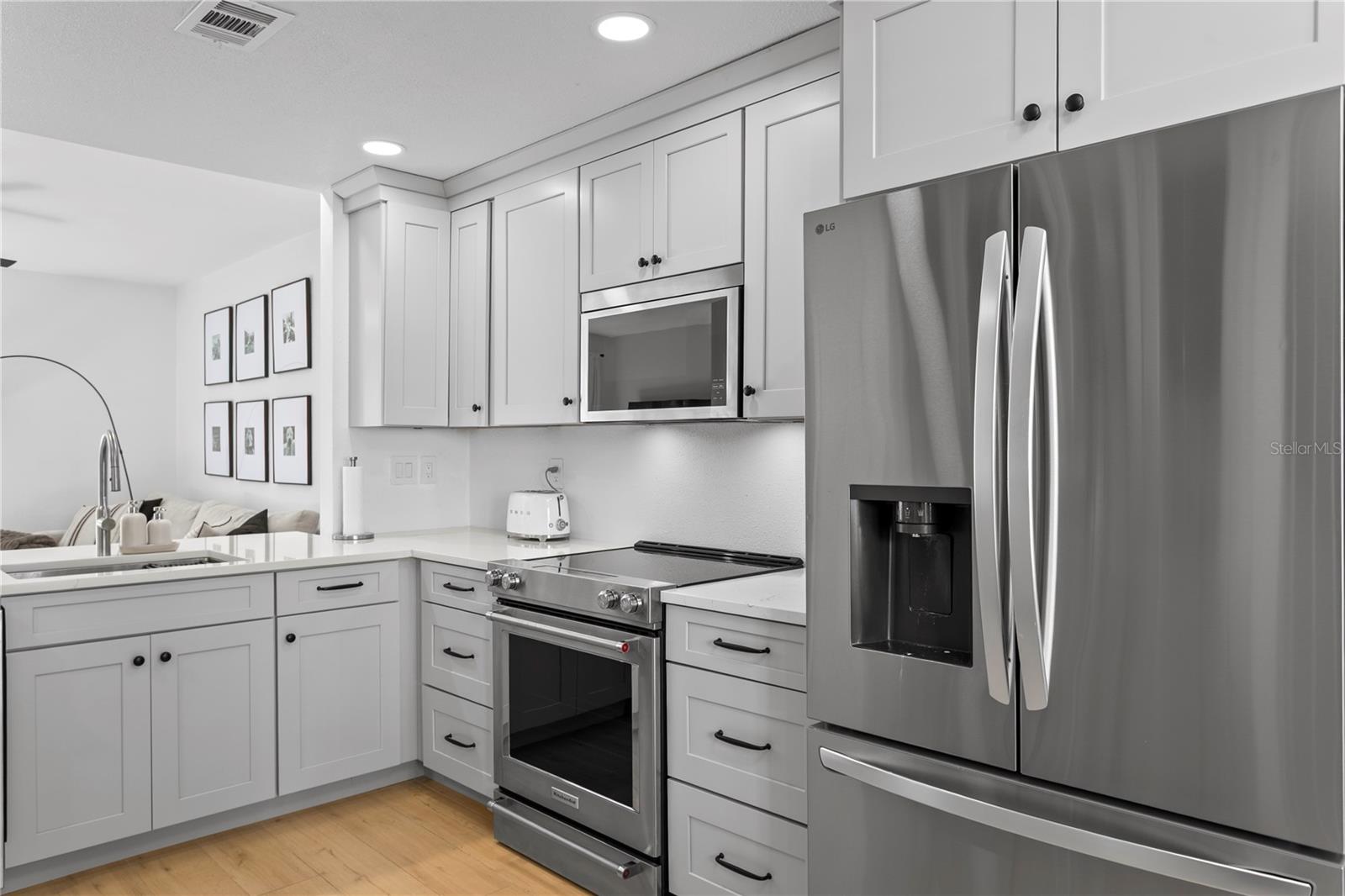 409 S AUDUBON AVE #2