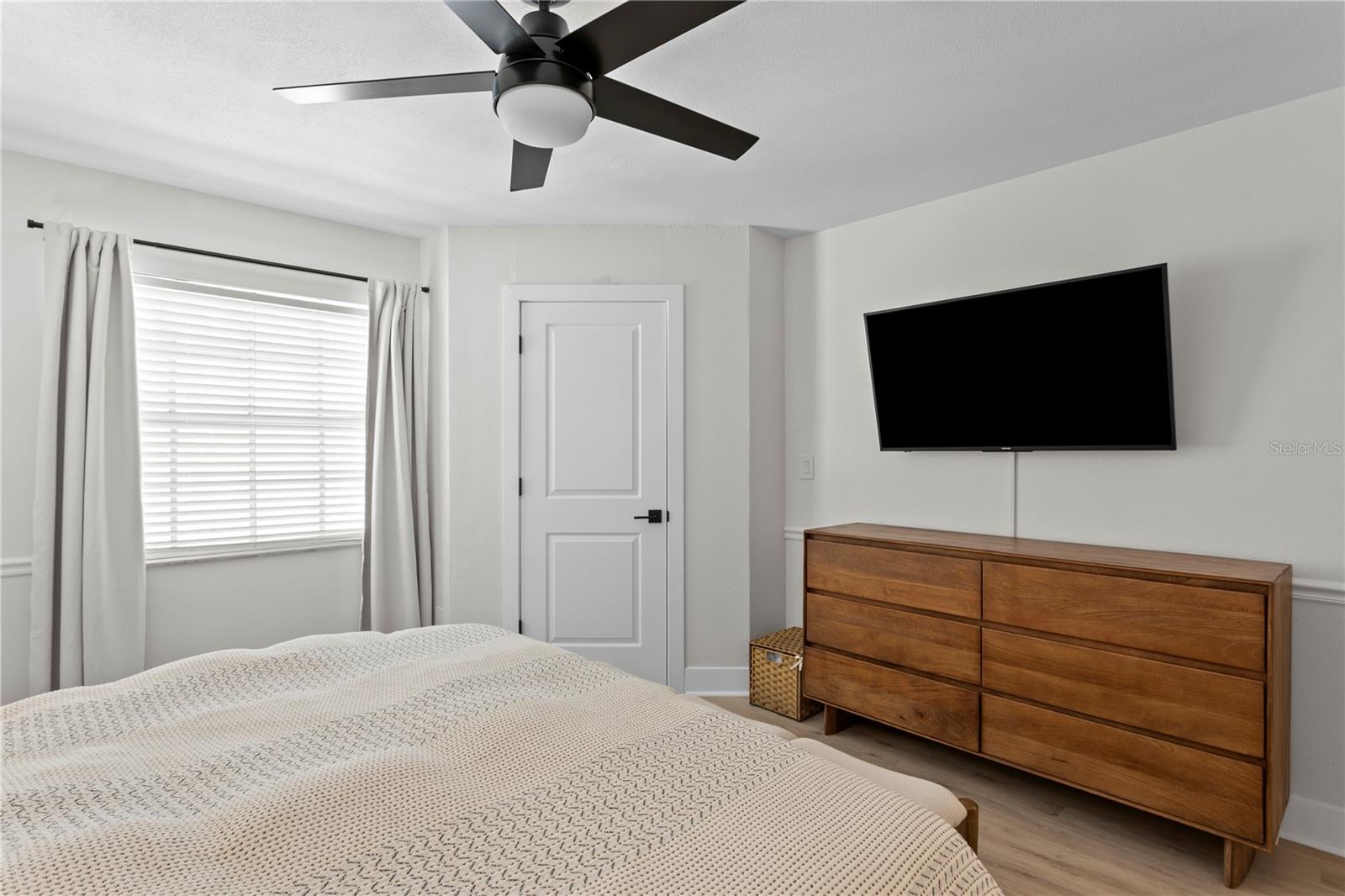 409 S AUDUBON AVE #2