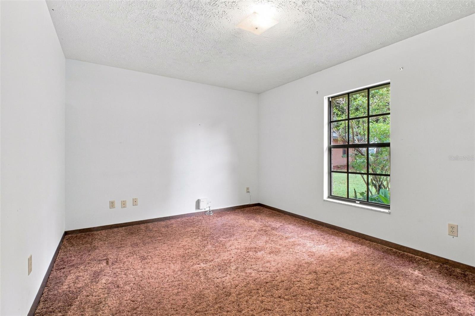 15301 LAKE MAURINE DR