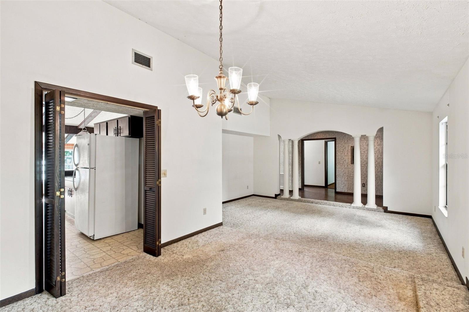 15301 LAKE MAURINE DR