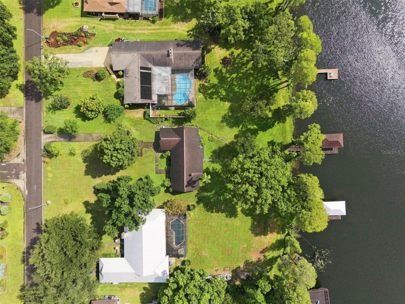 15301 LAKE MAURINE DR