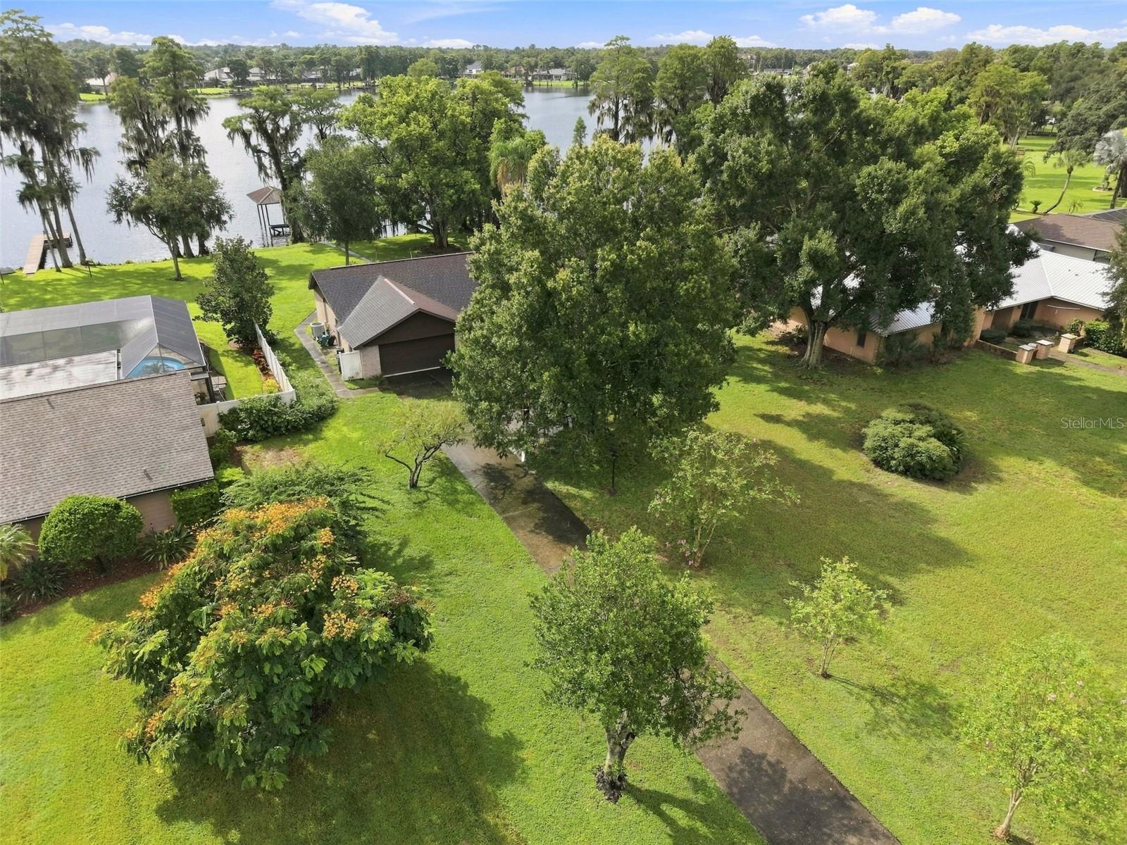 15301 LAKE MAURINE DR