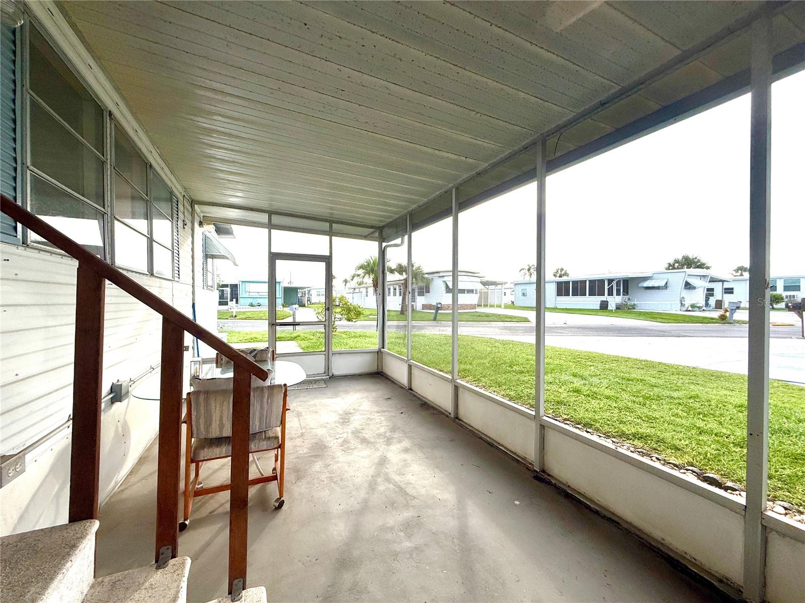 116 W SAINT JOHNS WAY