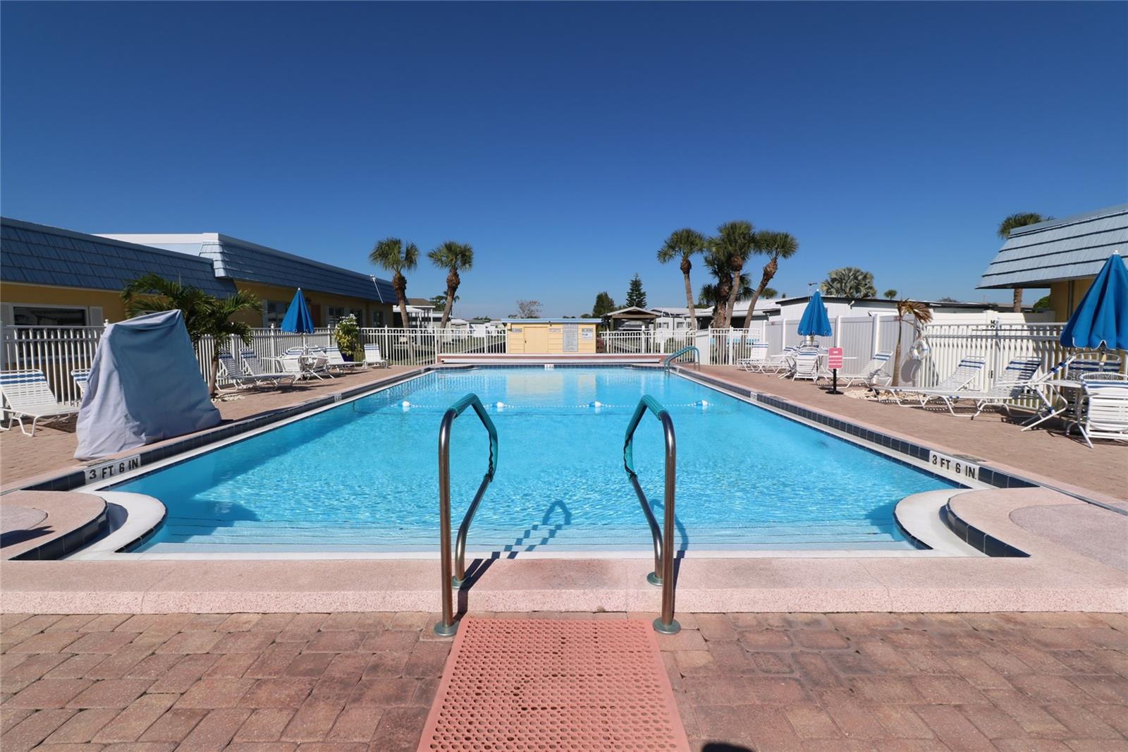 116 W SAINT JOHNS WAY