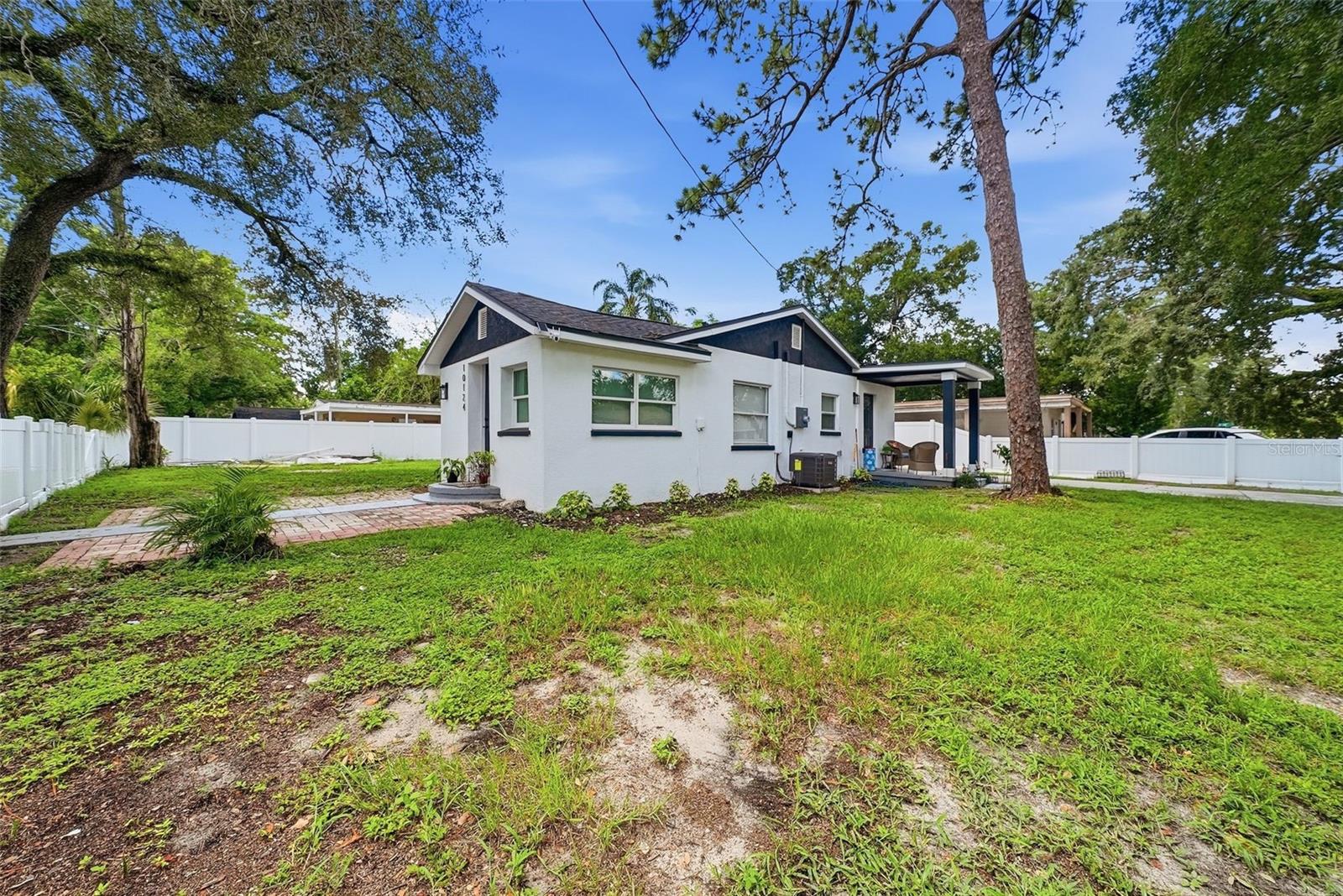 10124 N Hyacinth Ave, Tampa