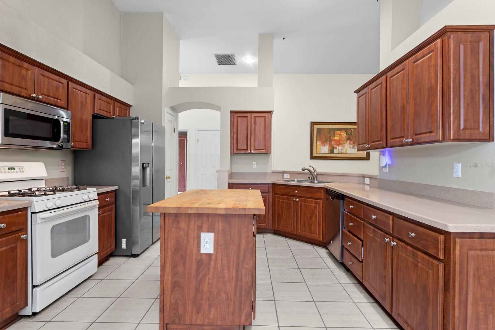 10420 SPRINGROSE DR