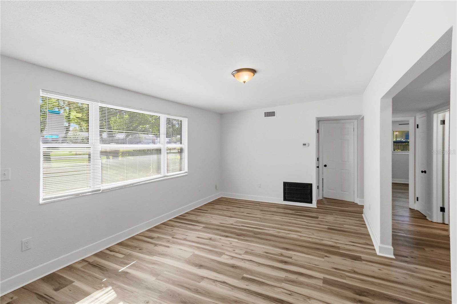 1806 DIERKER DR