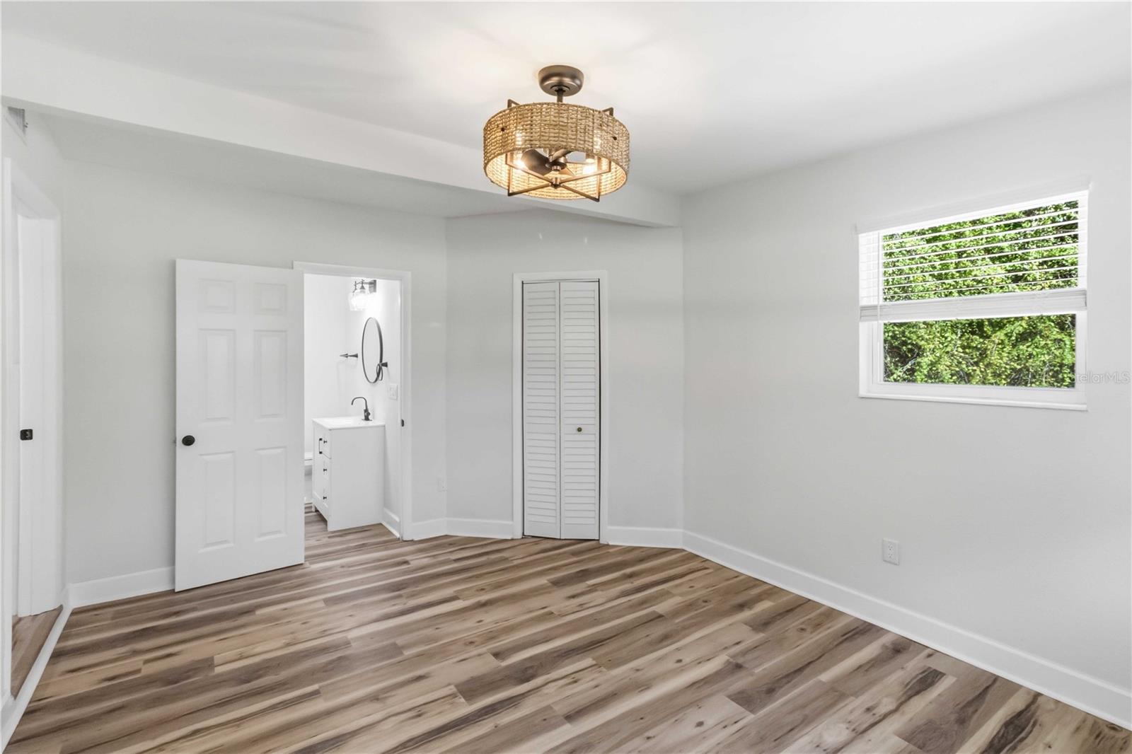1806 DIERKER DR