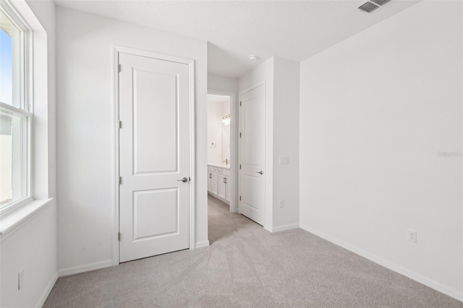 10667 STEINAHATCHEE LN