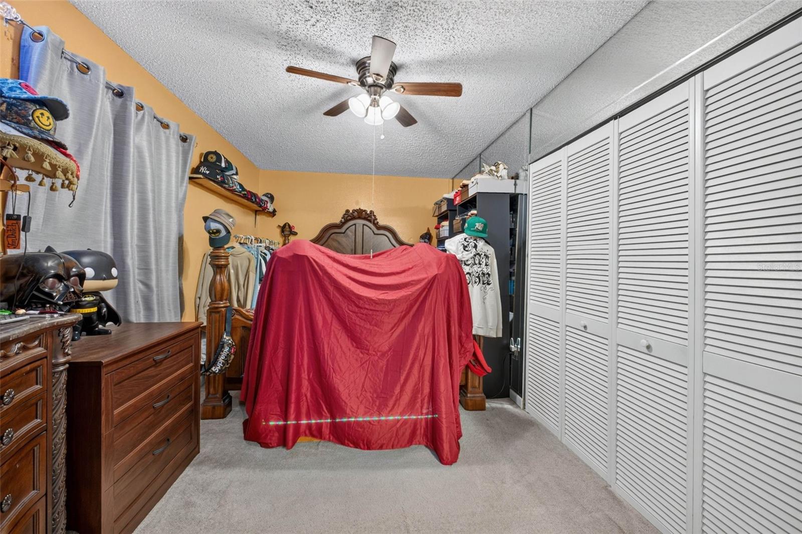 1302 E SLIGH AVE