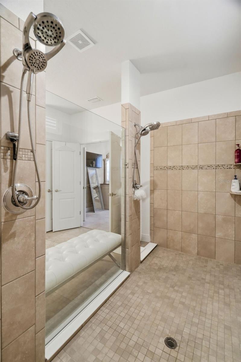 11750 LAKE LUCAYA DR