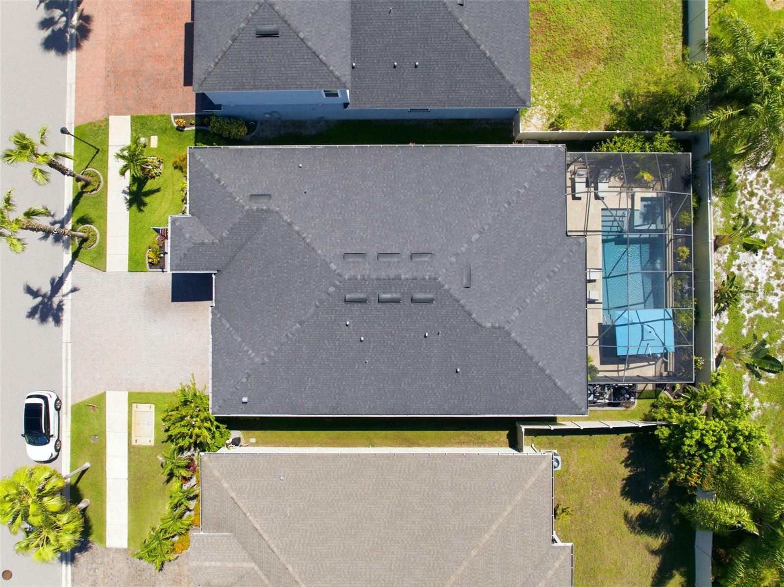 11750 LAKE LUCAYA DR