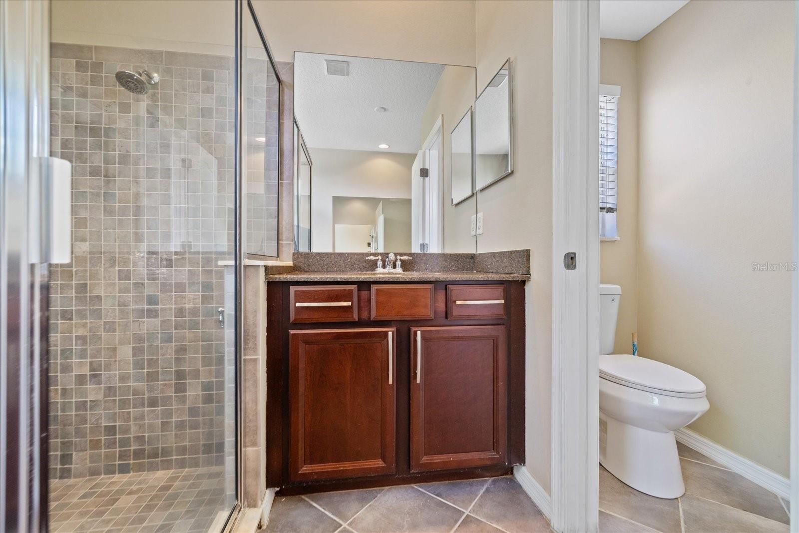 1833 MIRA LAGO CIR