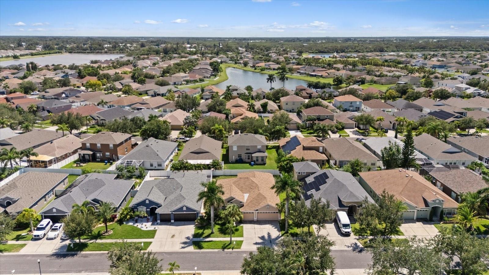 1833 MIRA LAGO CIR