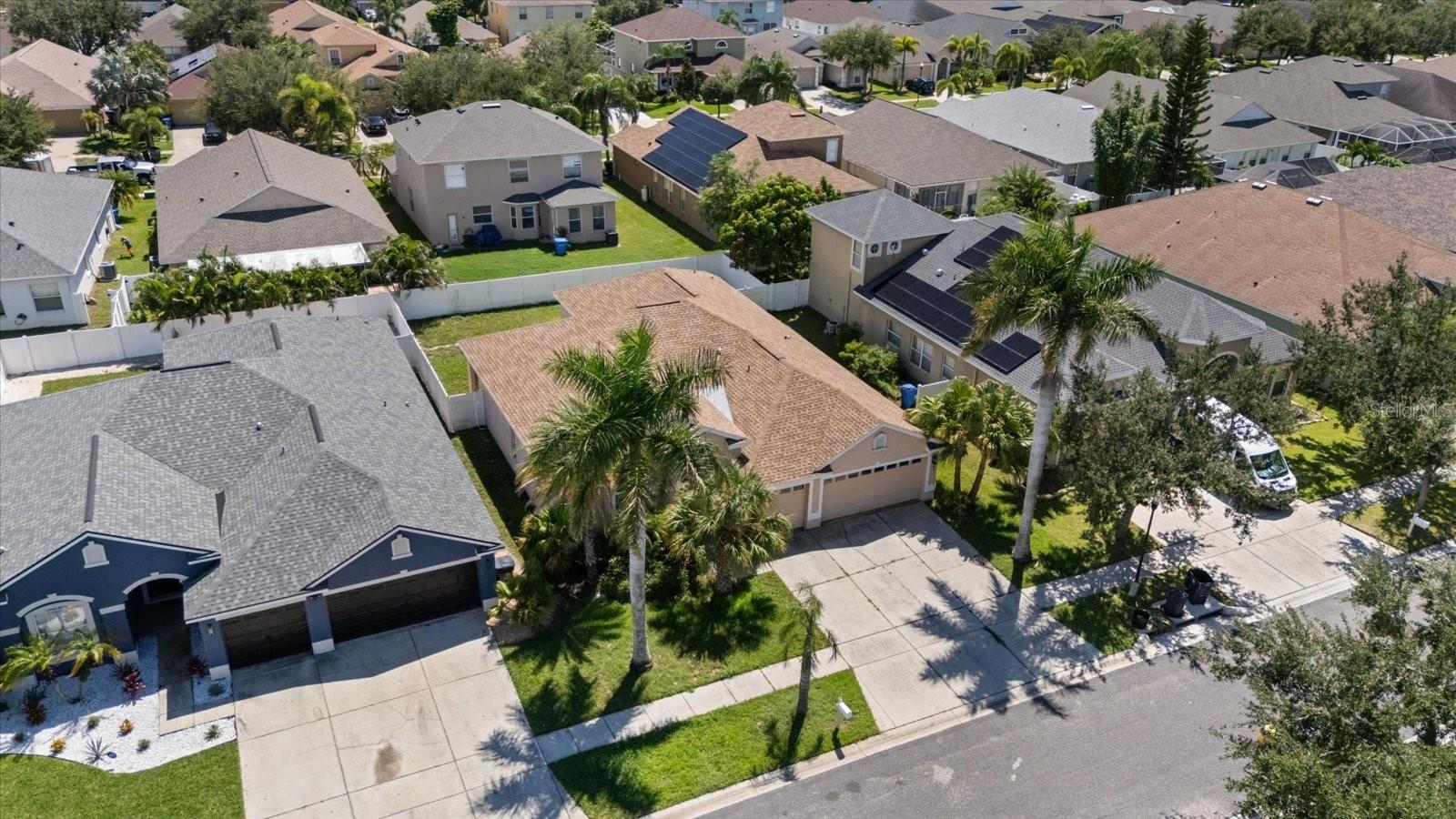 1833 MIRA LAGO CIR