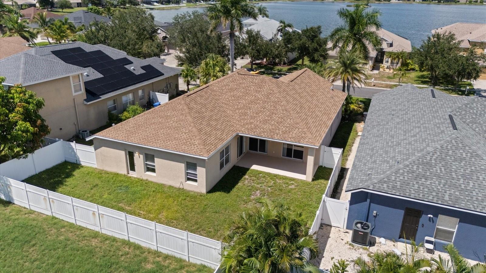 1833 MIRA LAGO CIR