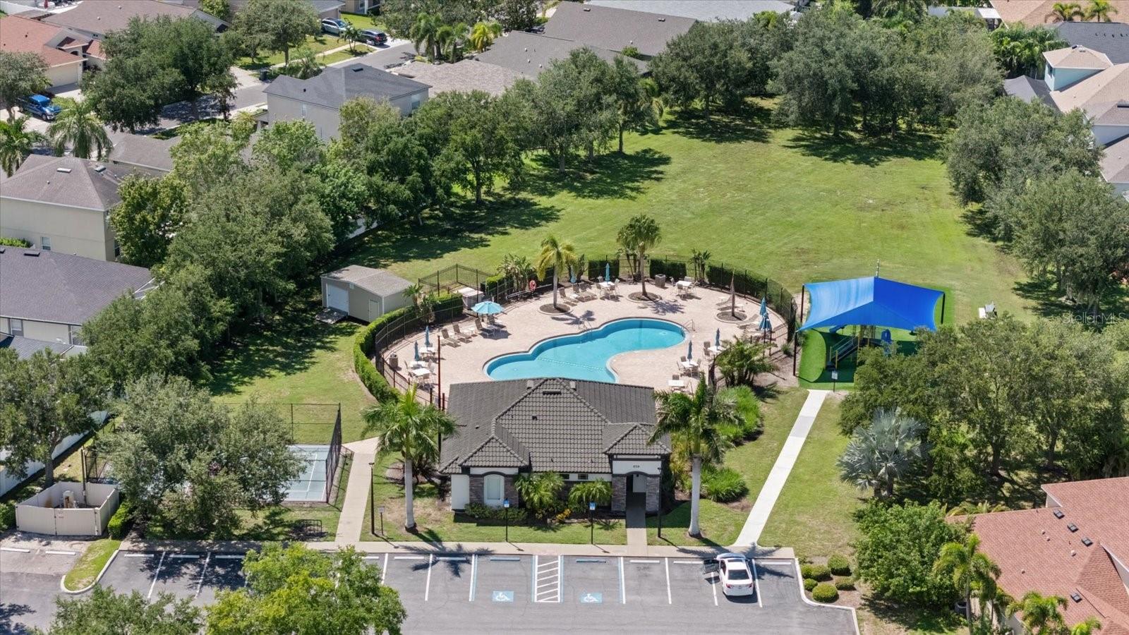 1833 MIRA LAGO CIR